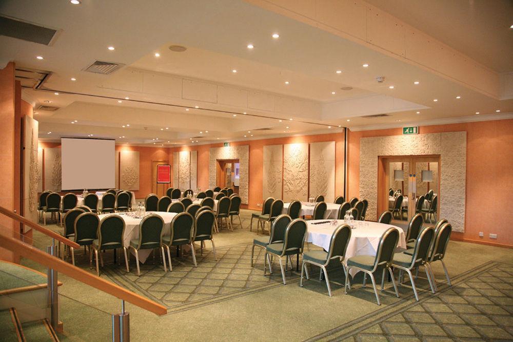 Regency Park Hotel, Health Club & Spa Thatcham Eksteriør bilde